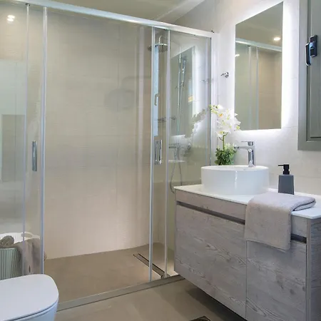 Valley House * Vasiliki