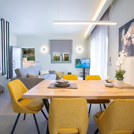 Valley House *