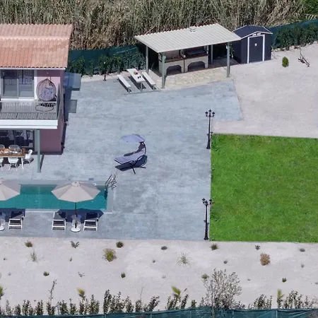 Valley House * Vasiliki