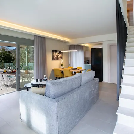 Valley House * Vasiliki