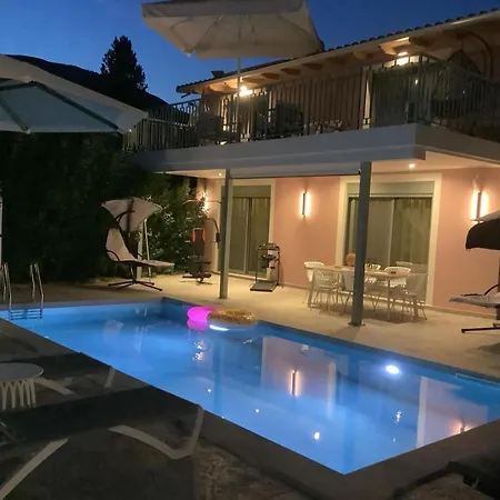 Valley House * Vasiliki