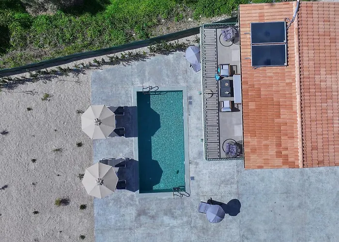 Valley House *